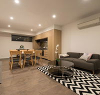 Doncaster Private Collection 2 Bed TownhousePearl - Lightning Ridge Tourism
