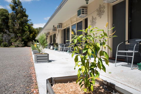 Gariwerd Motel - Lightning Ridge Tourism 6