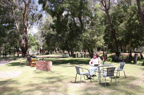 Gariwerd Motel - Lightning Ridge Tourism 27