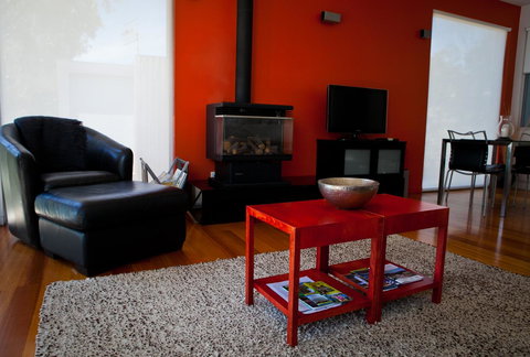 Battery Cove Beach Front Apartment - Lightning Ridge Tourism 10