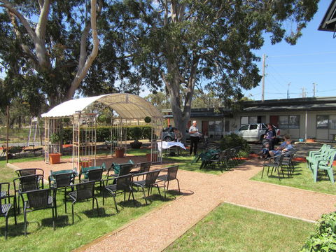 The Highlander Motel - 24HR Check In - Lightning Ridge Tourism 30