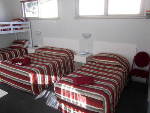 The Highlander Motel - 24HR Check In - Lightning Ridge Tourism 24
