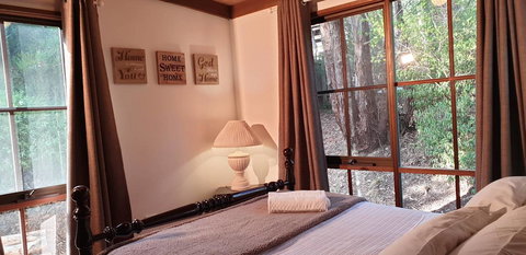 Day Dream Cottage - Lightning Ridge Tourism 3