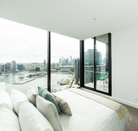 Melbourne Private Apartments - Collins Wharf Waterfront Docklands - Lightning Ridge Tourism