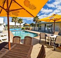 Torquay Tropicana Motel - Lightning Ridge Tourism