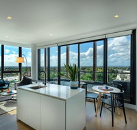 Punthill Ivanhoe - Lightning Ridge Tourism