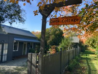 Book Loch Accommodation Vacations Lightning Ridge Tourism Lightning Ridge Tourism
