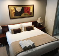 luxury abalina cottages - Lightning Ridge Tourism