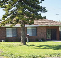 Port Relaxation - Lightning Ridge Tourism