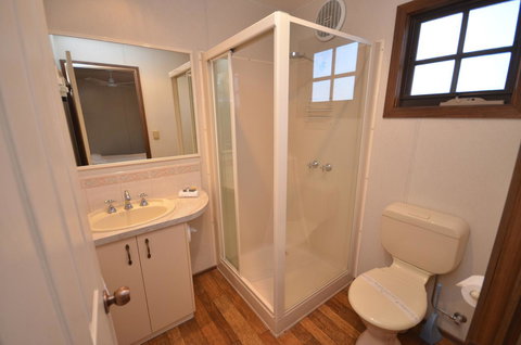 Tasman Holiday Parks - Merool On The Murray - Lightning Ridge Tourism 14