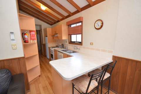 Tasman Holiday Parks - Merool On The Murray - Lightning Ridge Tourism 17