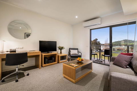Quest Wodonga - Lightning Ridge Tourism 2