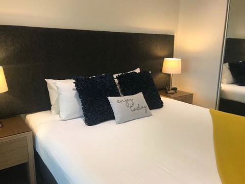 Quest Wodonga - Lightning Ridge Tourism 28