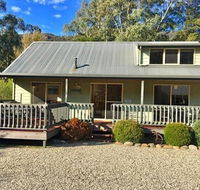 Kangurra Holiday House - Lightning Ridge Tourism