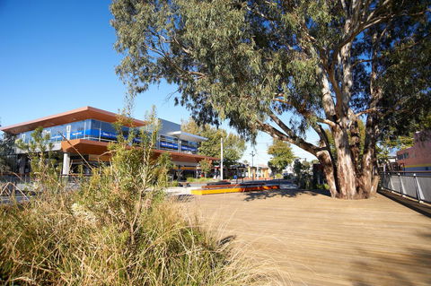 Quest Werribee - Lightning Ridge Tourism 5