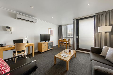 Quest Southbank - Lightning Ridge Tourism 10