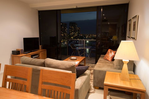 Accent Accommodation@Docklands - Lightning Ridge Tourism 13