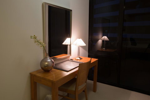 Accent Accommodation@Docklands - Lightning Ridge Tourism 12