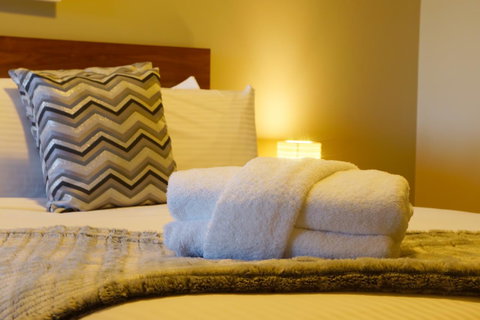 Accent Accommodation@Docklands - Lightning Ridge Tourism 27