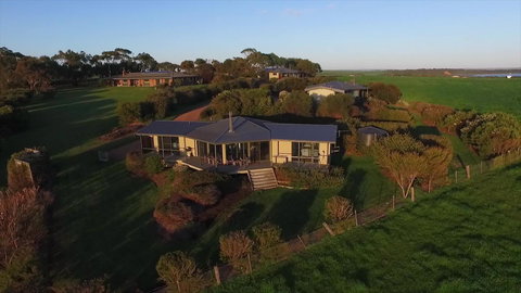 Limosa Rise - Lightning Ridge Tourism 24