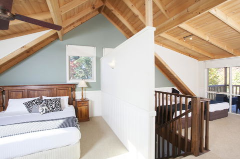 Beechworth Cedar Cottages - Lightning Ridge Tourism 9