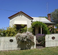 Miss Pym's Cottage - Lightning Ridge Tourism