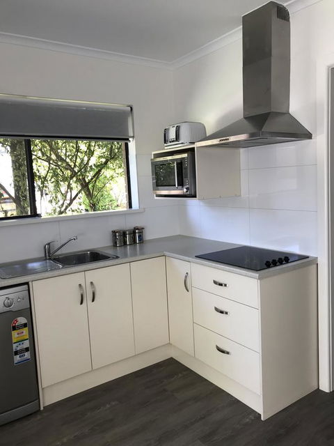 Mildura Holiday Villas - Lightning Ridge Tourism 3