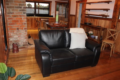 The Cottage - Lightning Ridge Tourism 2
