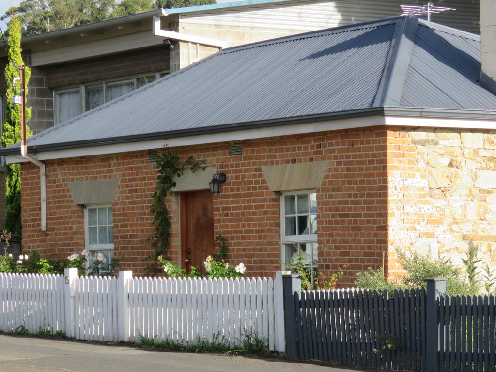Hobart ACT Lightning Ridge Tourism