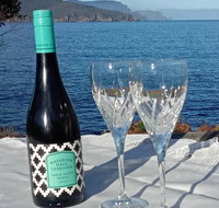 the cove... on the rocks at Port Arthur - Lightning Ridge Tourism