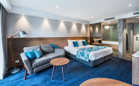 The Executive Inn, Newcastle - Lightning Ridge Tourism 2