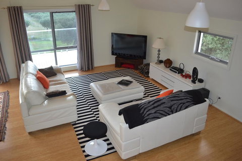 The Farm Willunga - Lightning Ridge Tourism 2