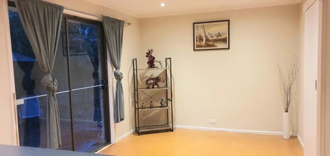 The Flower Homestay - Lightning Ridge Tourism 2