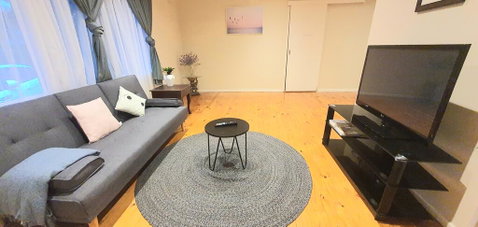 The Flower Homestay - Lightning Ridge Tourism 1