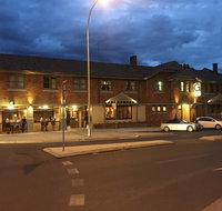 The George Hotel - Lightning Ridge Tourism