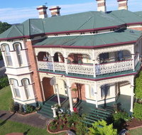 The Grand On Macfie - Lightning Ridge Tourism