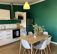 The Old Bakery Guesthouse Harden - Lightning Ridge Tourism