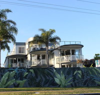 The Palms Apartments - Lightning Ridge Tourism