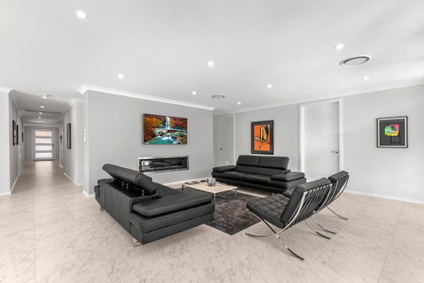 The Residence - Lightning Ridge Tourism 3