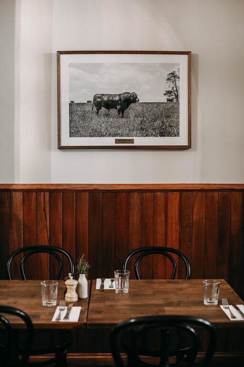 The Robin Hood Inn - Lightning Ridge Tourism 3