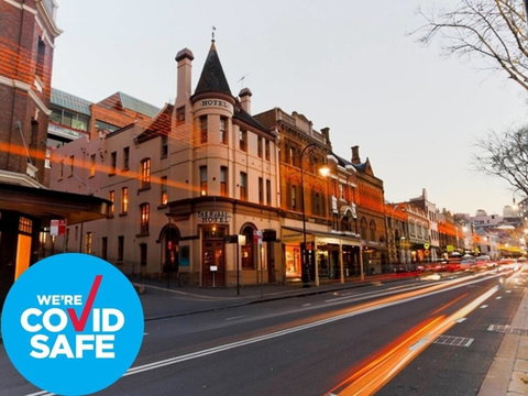 The Russell Hotel - Lightning Ridge Tourism 0