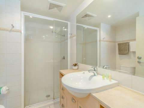 The Sands 7- Great Views Across The Ocean - Lightning Ridge Tourism 2