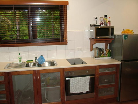 The Summit Bed & Breakfast - Lightning Ridge Tourism 3