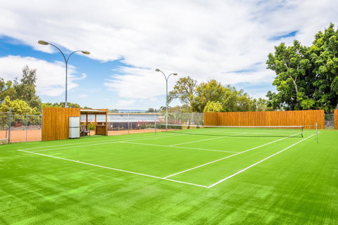 The Swan Valley Retreat - Lightning Ridge Tourism 1