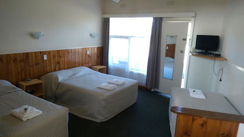 The Terang Motor Inn - Lightning Ridge Tourism 2