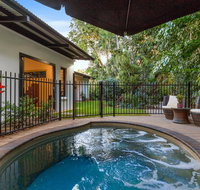The Tropical Sanctuary - Lightning Ridge Tourism