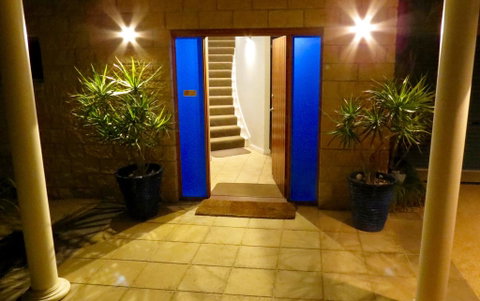 The Wave Oasis SC B&B - Lightning Ridge Tourism 0