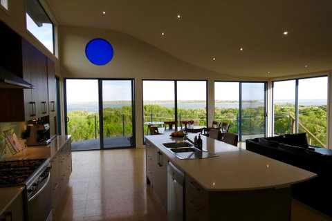 The Wave Oasis SC B&B - Lightning Ridge Tourism 2