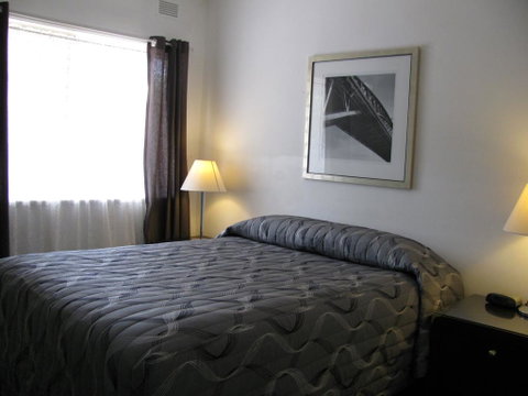 The Wayfarer Motel - Lightning Ridge Tourism 1
