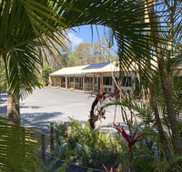Tin Can Bay Motel - Lightning Ridge Tourism